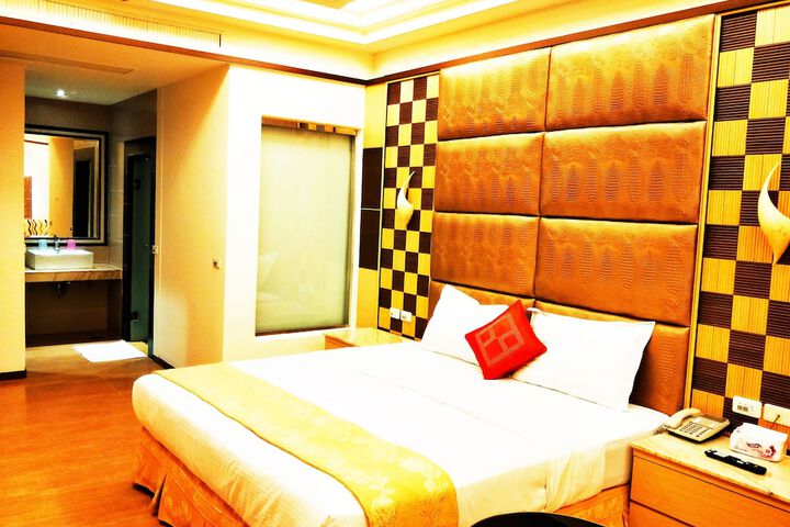 Room 11 of 89