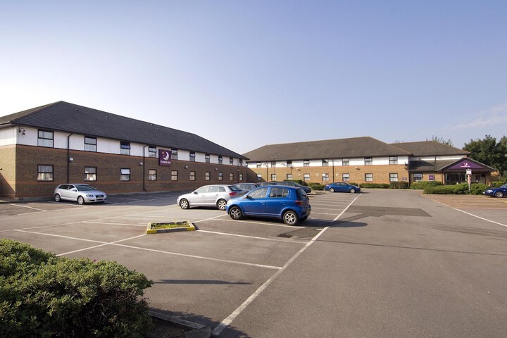 Photo of Premier Inn Cardiff City South