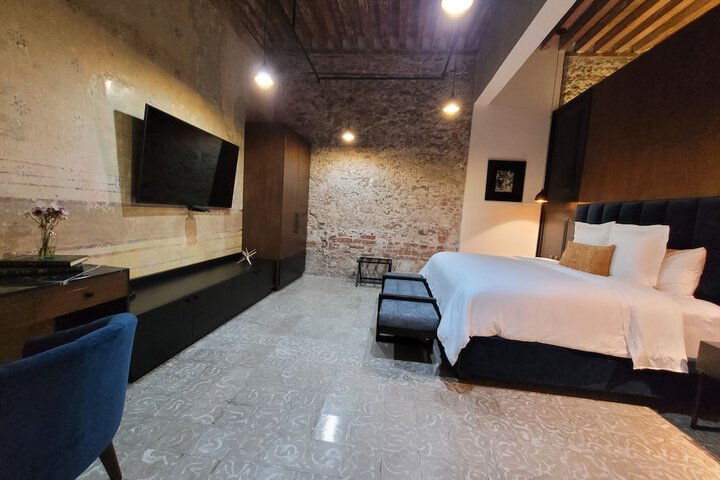 Room 51 of 135