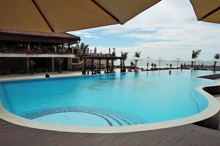 Pool 50 of 116