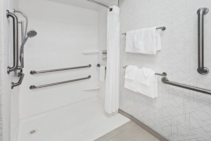 Standard King Bed Accessible (11 of 21)