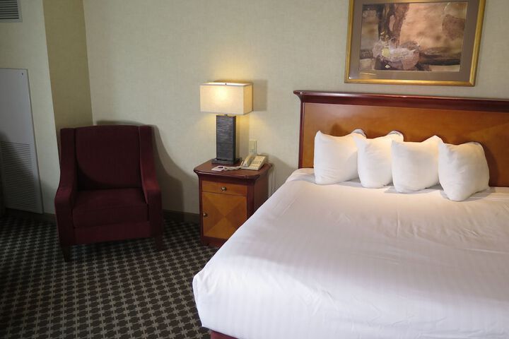 Luxury Queen Room with 2 Queen Beds (1 of 2)