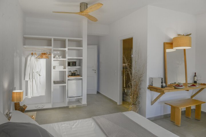 Room 8 of 49
