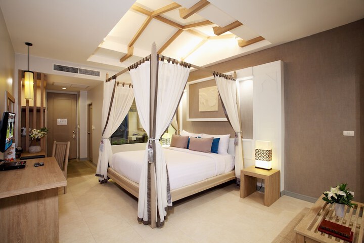 Room 47 of 166