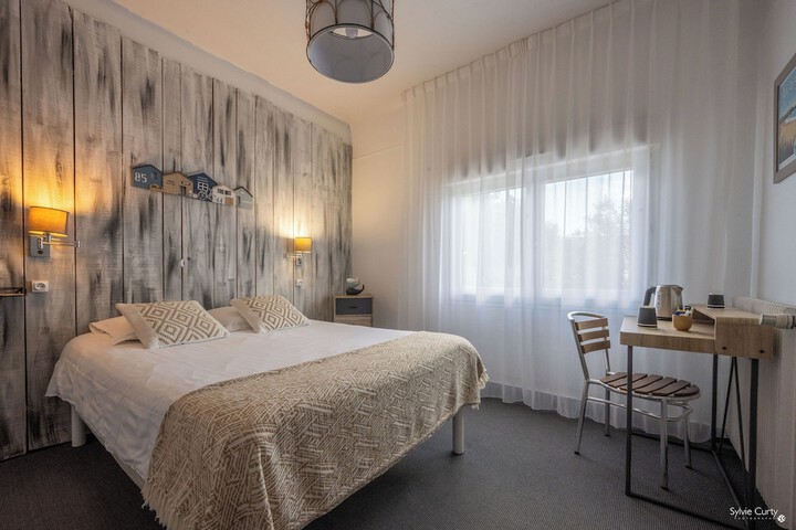 Room 14 of 26