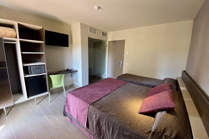 Room 22 of 62