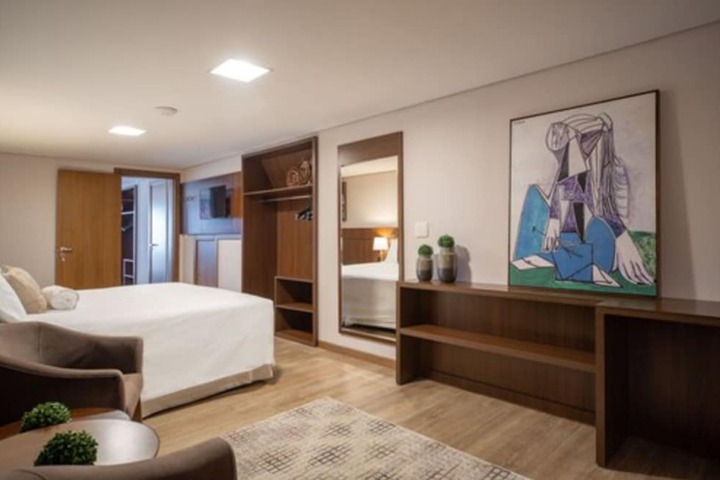 Room 30 of 100