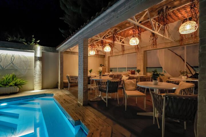 Pool 43 of 71