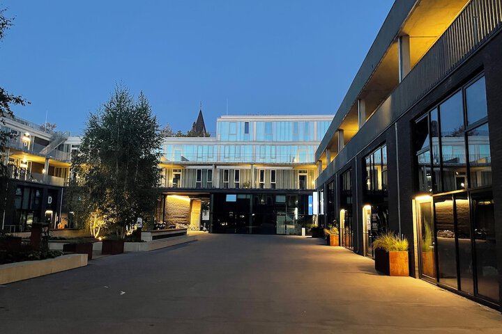 Hotel Exterior 47 of 53