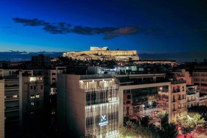 Acropolis Magenta in Athens