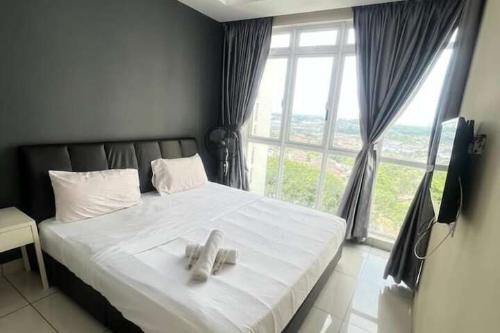 Room 7 of 72
