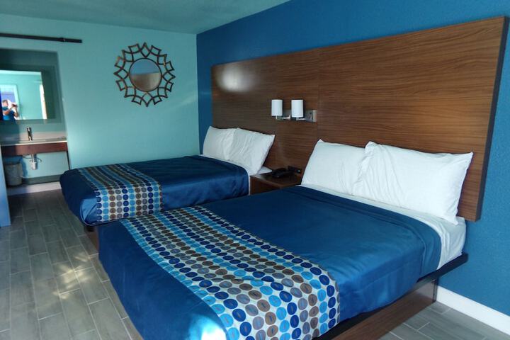 Room 9 of 22
