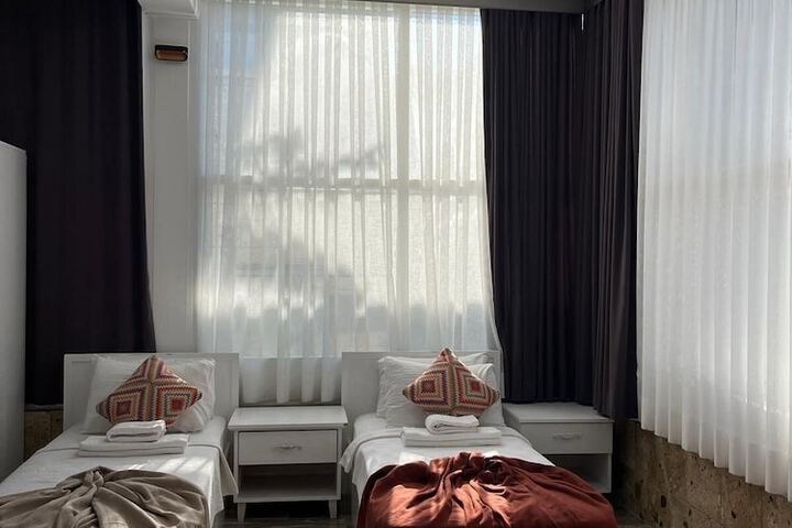 Room 15 of 72
