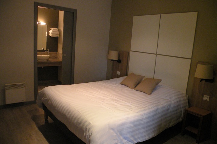 Room 8 of 46