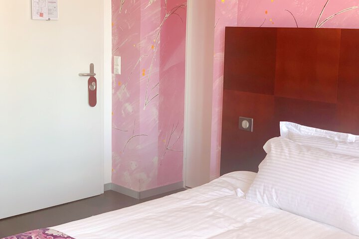 Room 19 of 51