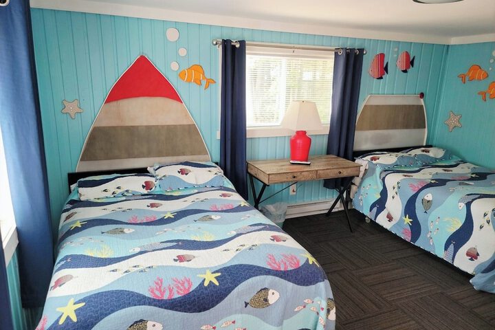 Room 6 of 25
