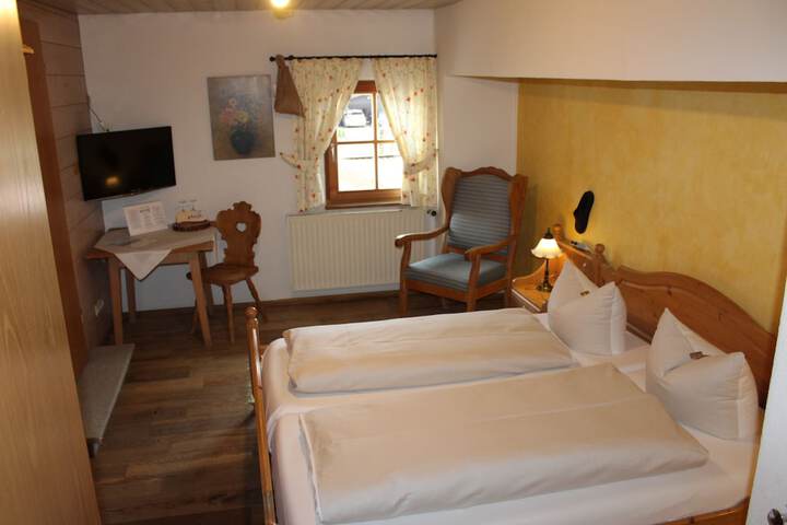 Room 20 of 46