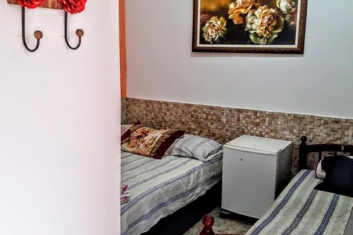 Room 16 of 48