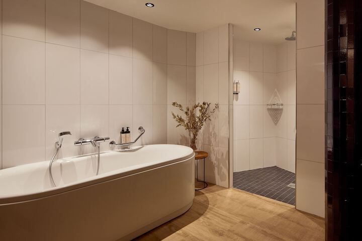 Bath Photo