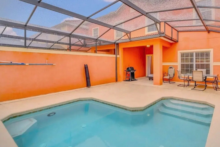 Pool 14 of 32
