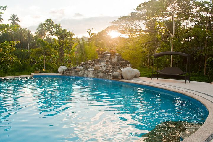 Hotel with Pool