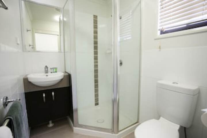 Room 190 of 261