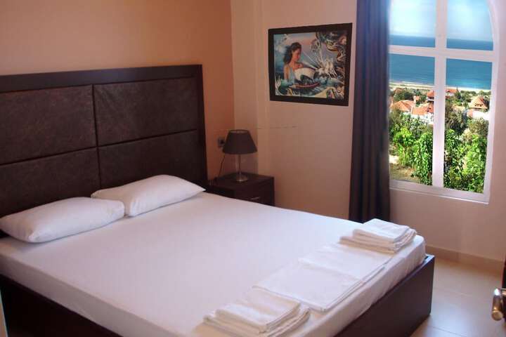 Room 10 of 57