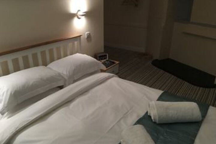 Room 13 of 29