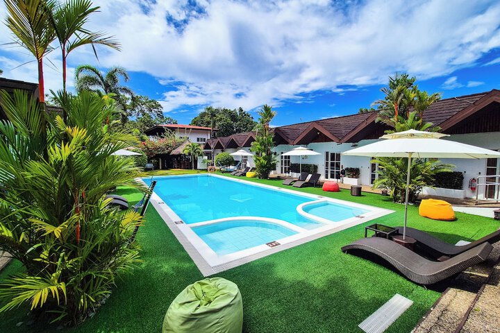 SunzEn Palawan Resort (Sunz En Coron Resort)