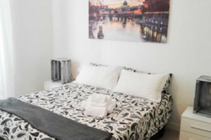 Room 5 of 27