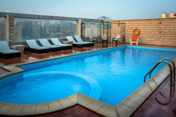 Pool 31 of 34