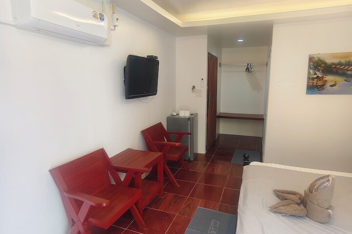 Room 6 of 55