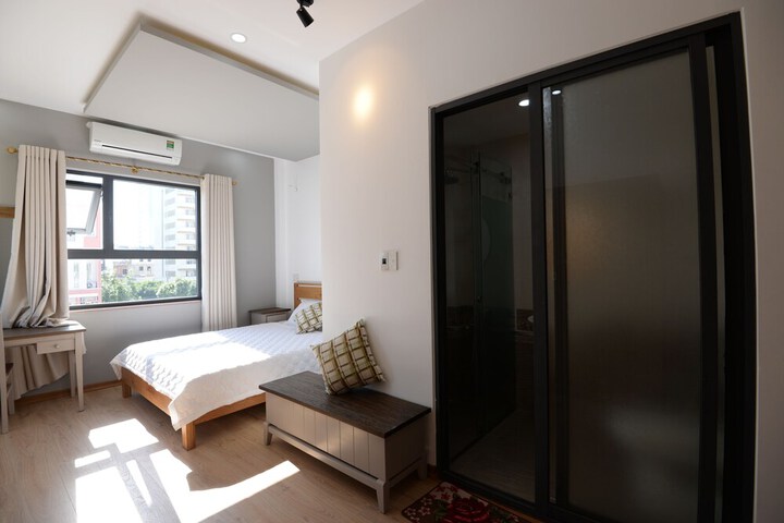 Room 16 of 48