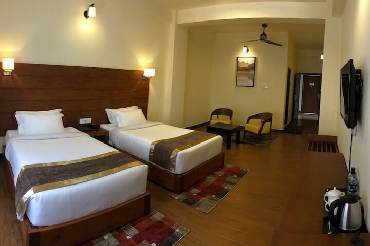 Room 5 of 24