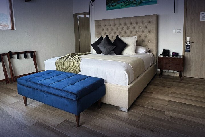 Room 22 of 34