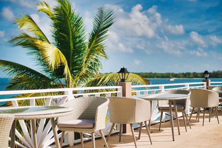 Sundeck 41 of 60
