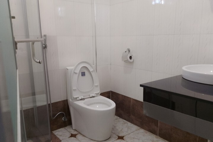Room 10 of 23