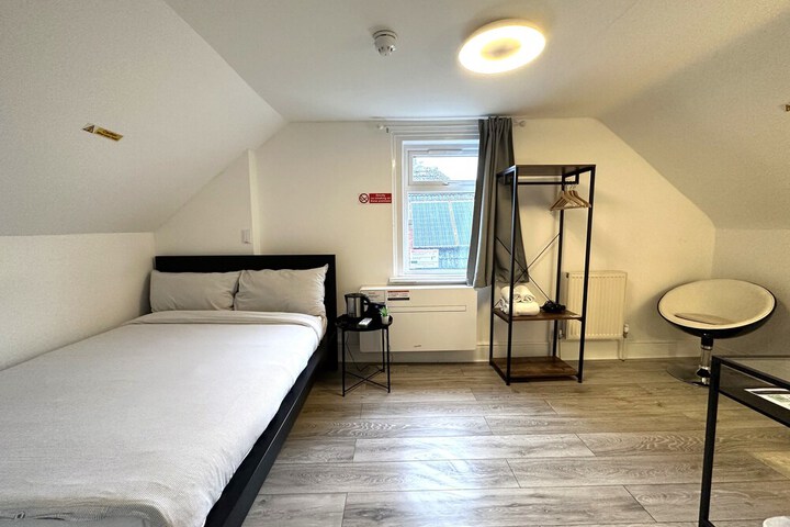 Room 14 of 36