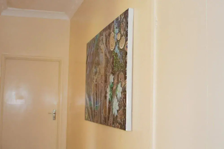 Room 12 of 20