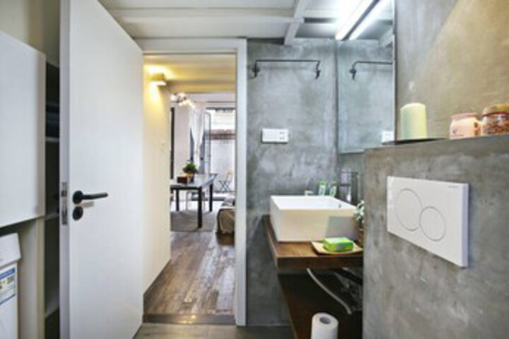 Room 2 of 29