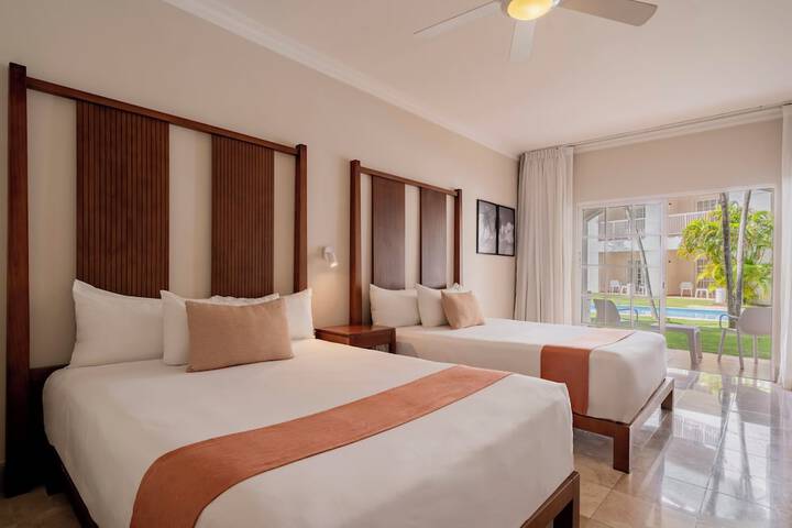 Room 20 of 132