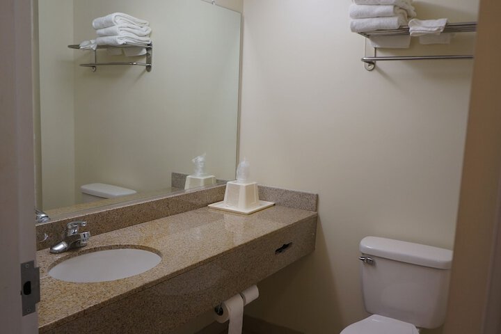 Bathroom sink