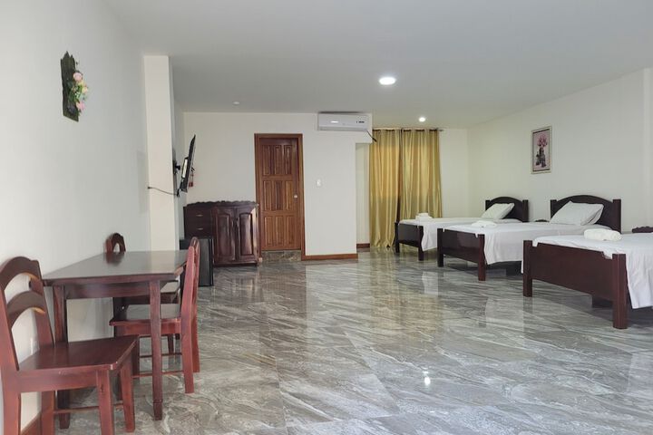 Room 6 of 35