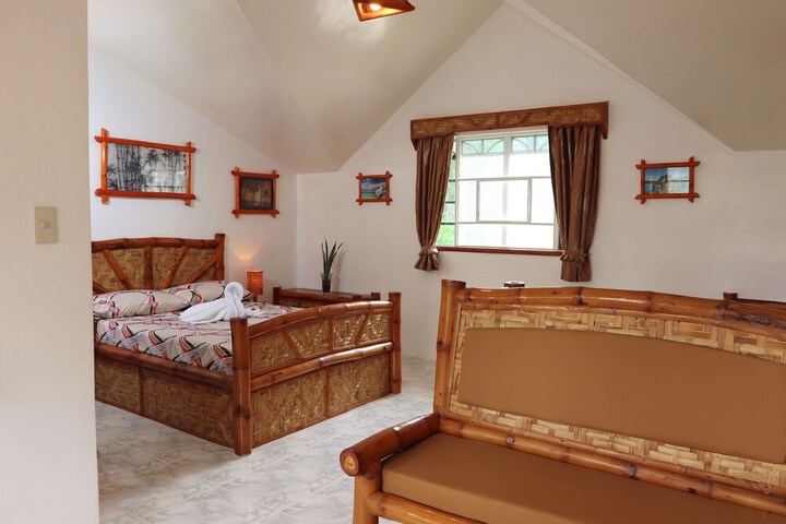 Room 7 of 37