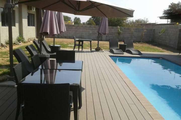 Pool 32 of 49