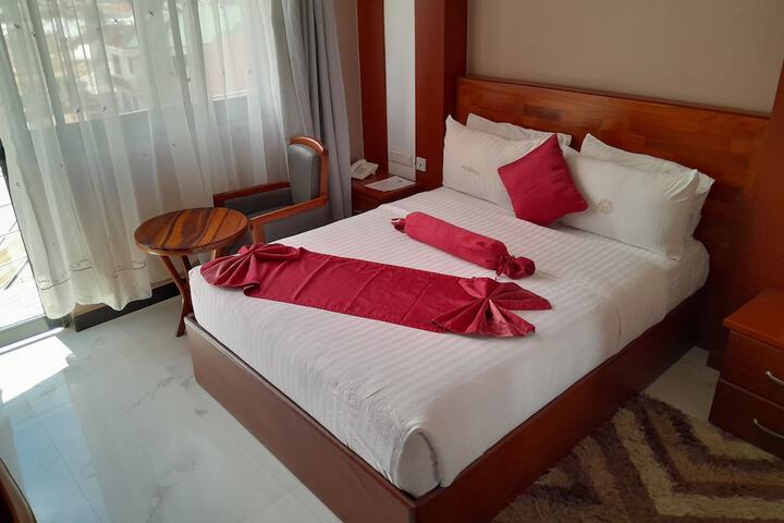 Room 27 of 119