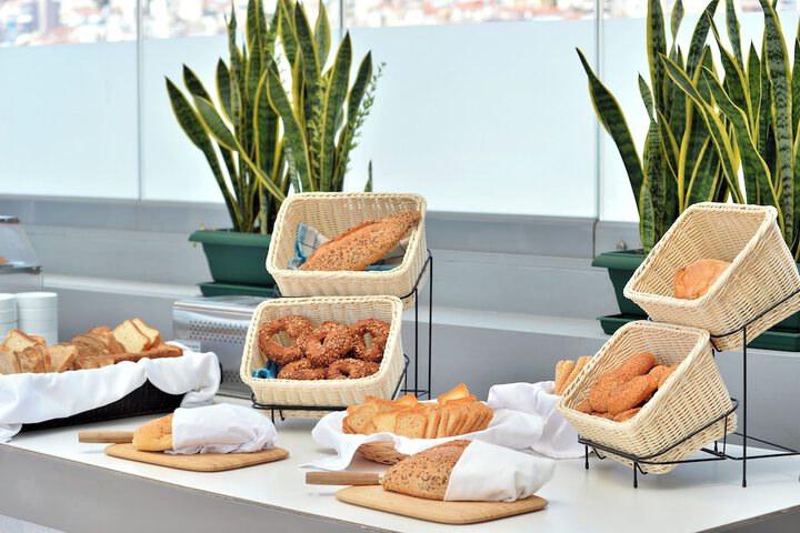 Breakfast/Coffee Service 50 of 107