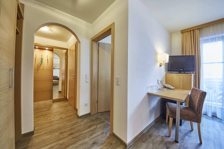 Room 47 of 189