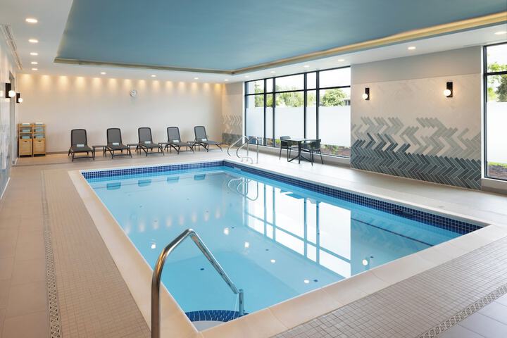 Pool image of Towneplace Suites by Marriott Victoria Airport Sidney