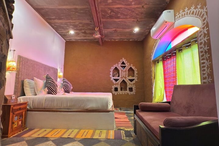 Room 47 of 172